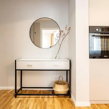 Sunny 2br Flat - Location - Stunning Views * Βουκουρέστι
