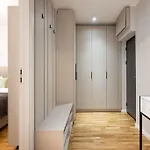 Sunny 2br Flat - Location - Stunning Views Bukarest