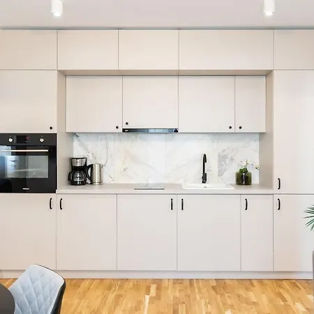 Sunny 2br Flat - Location - Stunning Views Apartment Bucharest