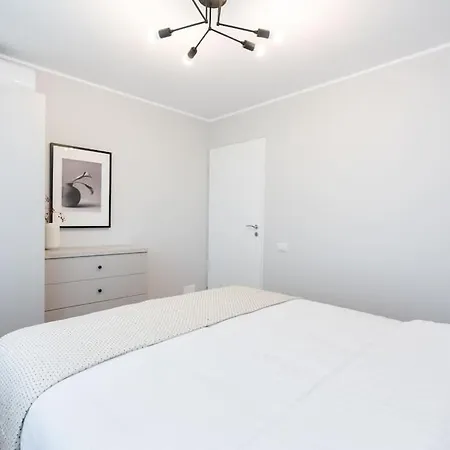 Sunny 2br Flat - Location - Stunning Views Apartment Bucharest