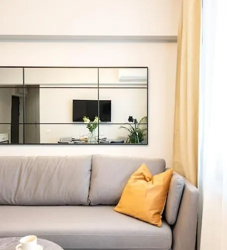 Sunny 2br Flat - Location - Stunning Views アパート