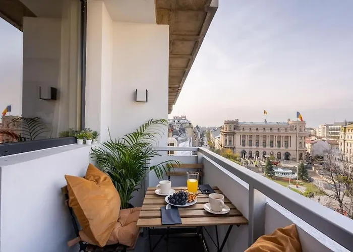 Sunny 2br Flat - Location - Stunning Views Lägenhet Bukarest