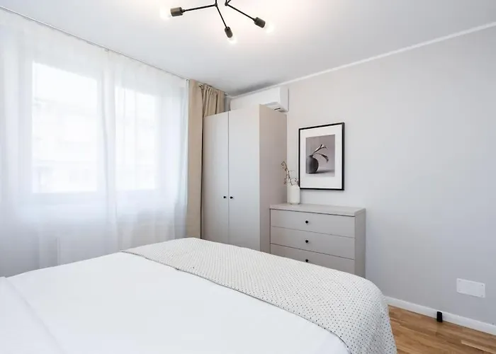 Sunny 2br Flat - Location - Stunning Views