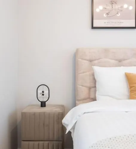 Sunny 2br Flat - Location - Stunning Views Bukarest