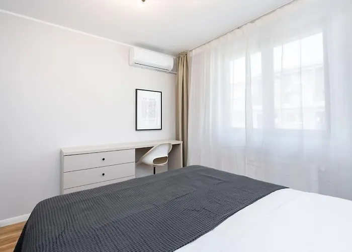 Lägenhet Sunny 2br Flat - Location - Stunning Views Bukarest