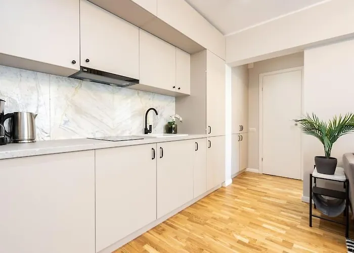 Sunny 2br Flat - Location - Stunning Views *